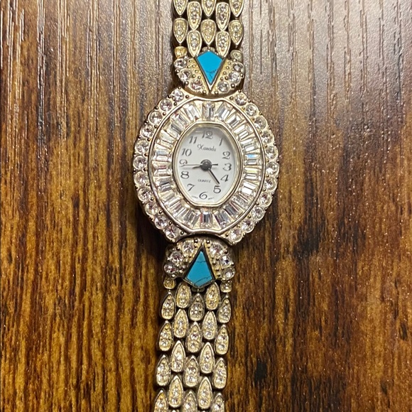 ⭐️⭐️HOST PICK⭐️⭐️VINTAGE crystal studded watch - Picture 2 of 5